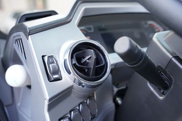 �ɵ�W7 2.7L CNG 190���� ��ʿ��8�� ��ɲ 4.15�׵��������ῨͼƬ