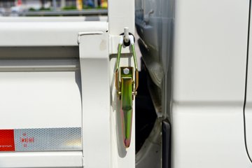 ���� ����M1 Pro ������ 1.6L 122���� ���� 3.05�׵�������΢��(��̥)ͼƬ
