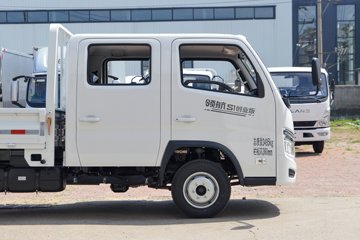 ʱ���캽S1 ��ҵ�� 1.6L���� 122���� ����5�� 3.1��˫������С��ͼƬ