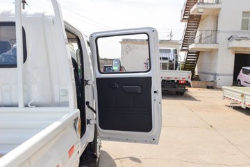 ʱ���캽S1 ��ҵ�� 1.6L���� 122���� ����5�� 3.1��˫������С��ͼƬ