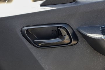 ʱ���캽S1 ��ҵ�� 1.6L���� 122���� ����5�� 3.1��˫������С��ͼƬ