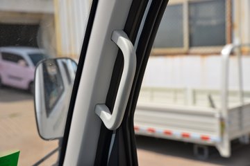 ʱ���캽S1 ��ҵ�� 1.6L���� 122���� ����5�� 3.1��˫������С��ͼƬ