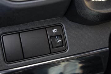 ʱ���캽S1 ��ҵ�� 1.6L���� 122���� ����5�� 3.1��˫������С��ͼƬ