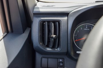 ʱ���캽S1 ��ҵ�� 1.6L���� 122���� ����5�� 3.1��˫������С��ͼƬ