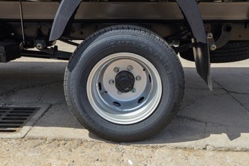 ʱ���캽S1 ��ҵ�� 1.6L���� 122���� ����5�� 3.1��˫������С��ͼƬ