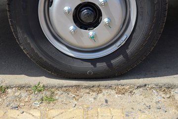 ʱ���캽S1 ��ҵ�� 1.6L���� 122���� ����5�� 3.1��˫������С��ͼƬ