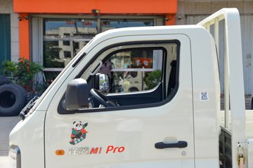 ���� ����M1 Pro ������ 1.6L 122���� ���� 3.1�׵�������΢��(��˫̥)ͼƬ