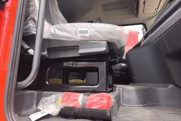 ���������콢KX ����ҫ�� 14.5L LNG 580���� 6X4 ����12�� AMT�Զ��� ǣ����ͼƬ