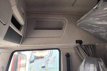 ���������콢KX ����ҫ�� 14.5L LNG 580���� 6X4 ����12�� AMT�Զ��� ǣ����ͼƬ