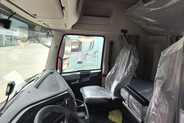 ���������콢KX ����ҫ�� 14.5L LNG 580���� 6X4 ����12�� AMT�Զ��� ǣ����ͼƬ