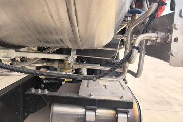 ���������콢KX ����ҫ�� 14.5L LNG 580���� 6X4 ����12�� AMT�Զ��� ǣ����ͼƬ