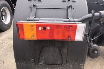 ���������콢KX ����ҫ�� 14.5L LNG 580���� 6X4 ����12�� AMT�Զ��� ǣ����ͼƬ