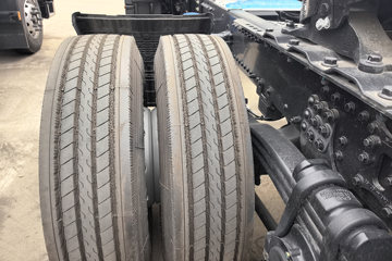���������콢KX ����ҫ�� 14.5L LNG 580���� 6X4 ����12�� AMT�Զ��� ǣ����ͼƬ