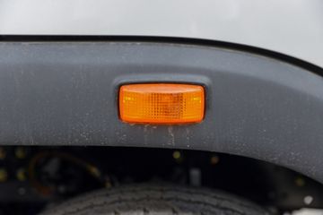 ����HOWO�Ῠ����H3 2.4L���� 165���� 8�� 4.15�׵�����ʽ�ῨͼƬ