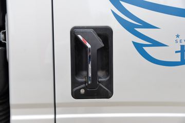 ����HOWO�Ῠ����H3 2.4L���� 165���� 8�� 4.15�׵�����ʽ�ῨͼƬ