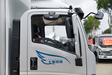 ����HOWO�Ῠ����H3 2.4L���� 165���� 8�� 4.15�׵�����ʽ�ῨͼƬ