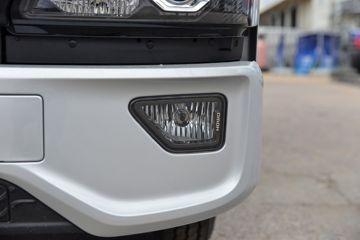 ����HOWO�Ῠ����H3 2.4L���� 165���� 8�� 4.15�׵�����ʽ�ῨͼƬ