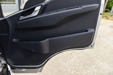 ����HOWO�Ῠ����H3 2.4L���� 165���� 8�� 4.15�׵�����ʽ�ῨͼƬ