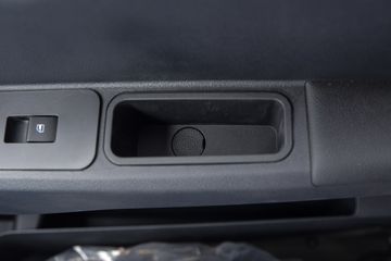 ����HOWO�Ῠ����H3 2.4L���� 165���� 8�� 4.15�׵�����ʽ�ῨͼƬ