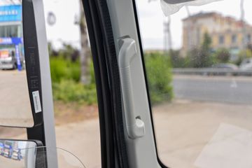����HOWO�Ῠ����H3 2.4L���� 165���� 8�� 4.15�׵�����ʽ�ῨͼƬ