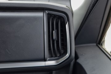 ����HOWO�Ῠ����H3 2.4L���� 165���� 8�� 4.15�׵�����ʽ�ῨͼƬ