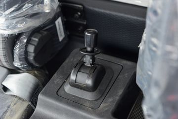 ����HOWO�Ῠ����H3 2.4L���� 165���� 8�� 4.15�׵�����ʽ�ῨͼƬ