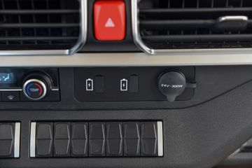 ����HOWO�Ῠ����H3 2.4L���� 165���� 8�� 4.15�׵�����ʽ�ῨͼƬ