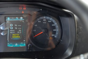 ����HOWO�Ῠ����H3 2.4L���� 165���� 8�� 4.15�׵�����ʽ�ῨͼƬ