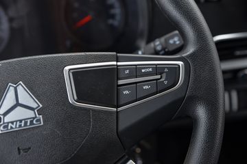 ����HOWO�Ῠ����H3 2.4L���� 165���� 8�� 4.15�׵�����ʽ�ῨͼƬ