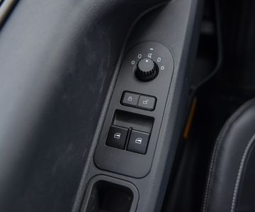����HOWO�Ῠ����H3 2.4L���� 165���� 8�� 4.15�׵�����ʽ�ῨͼƬ