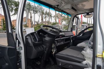 ����HOWO�Ῠ����H3 2.4L���� 165���� 8�� 4.15�׵�����ʽ�ῨͼƬ