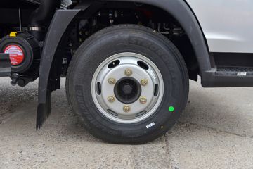 ����HOWO�Ῠ����H3 2.4L���� 165���� 8�� 4.15�׵�����ʽ�ῨͼƬ