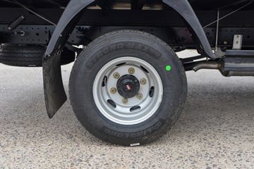 ����HOWO�Ῠ����H3 2.4L���� 165���� 8�� 4.15�׵�����ʽ�ῨͼƬ