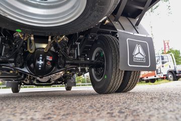 ����HOWO�Ῠ����H3 2.4L���� 165���� 8�� 4.15�׵�����ʽ�ῨͼƬ