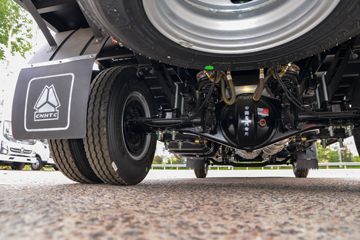 ����HOWO�Ῠ����H3 2.4L���� 165���� 8�� 4.15�׵�����ʽ�ῨͼƬ