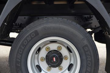 ����HOWO�Ῠ����H3 2.4L���� 165���� 8�� 4.15�׵�����ʽ�ῨͼƬ