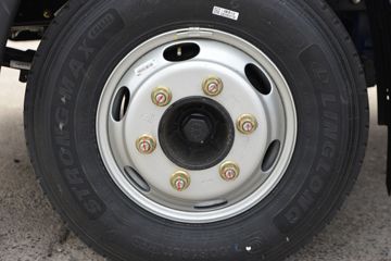 ����HOWO�Ῠ����H3 2.4L���� 165���� 8�� 4.15�׵�����ʽ�ῨͼƬ
