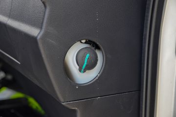 ����HOWO ����M3 2.3L���� 140���� 8�� 4.15�׵��Ų�դʽ�ῨͼƬ