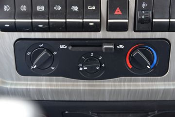 ����HOWO ����M3 2.3L���� 140���� 8�� 4.15�׵��Ų�դʽ�ῨͼƬ