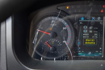 ����HOWO ����M3 2.3L���� 140���� 8�� 4.15�׵��Ų�դʽ�ῨͼƬ