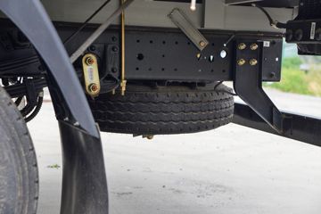 ����HOWO ����M3 2.3L���� 140���� 8�� 4.15�׵��Ų�դʽ�ῨͼƬ