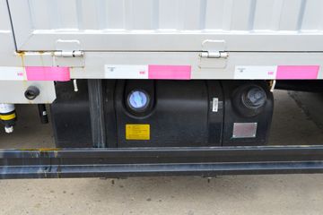 ����HOWO ����M3 2.3L���� 140���� 8�� 4.15�׵��Ų�դʽ�ῨͼƬ