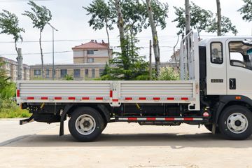 ����HOWO ����M2 2.3L���� 148���� ������5�� 3.85���Ű������ῨͼƬ