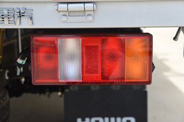 ����HOWO ����M2 2.3L���� 148���� ������5�� 3.85���Ű������ῨͼƬ