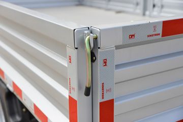 ����HOWO ����M2 2.3L���� 148���� ������5�� 3.85���Ű������ῨͼƬ
