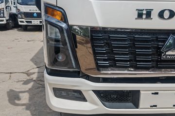 ����HOWO�Ῠͳ˧ 140���� 4X2  LNG 8�� 4.08����س�ͼƬ