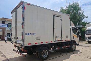 ����HOWO�Ῠͳ˧ 140���� 4X2  LNG 8�� 4.08����س�ͼƬ