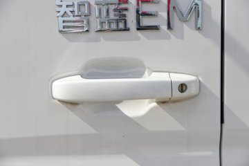 �����������EM 3.94���Ű봿�綯����΢�� ��γ81.59kWhͼƬ