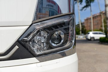 �����������EM 3.94���Ű봿�綯����΢�� ��γ81.59kWhͼƬ