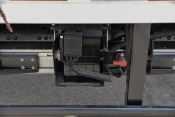 �����������EM 3.94���Ű봿�綯����΢�� ��γ81.59kWhͼƬ